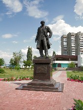 Памятник А.А. Угарову
